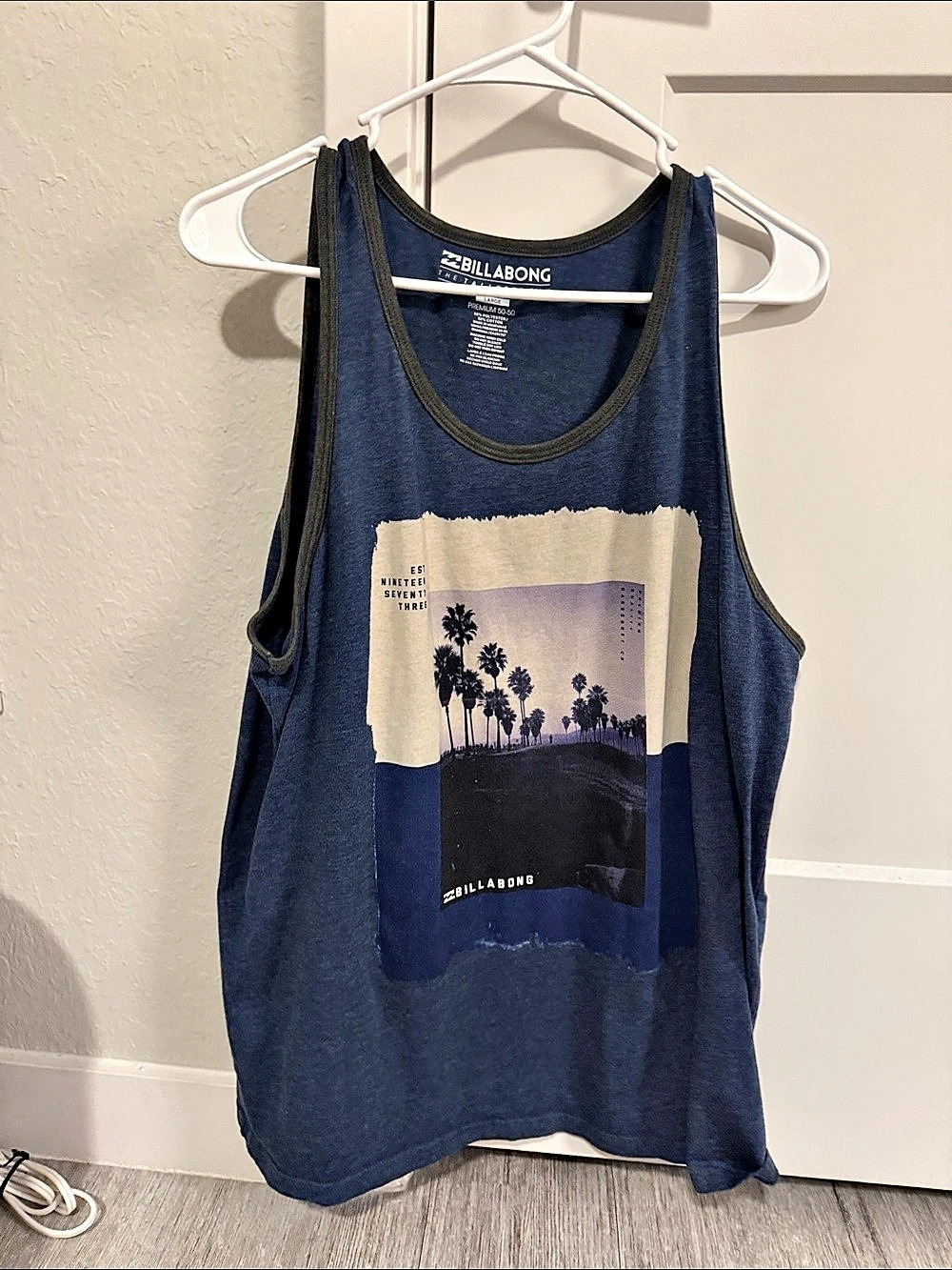 Billabong Graphic Tank Top in Blue Like New